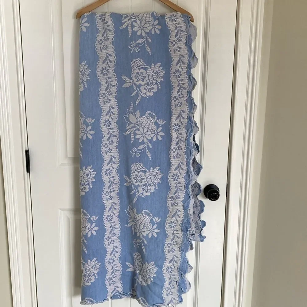 Cottagecore Tablecloth 74x96